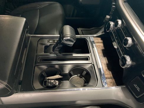 Used 2021 Ford F150 Lariat image 7