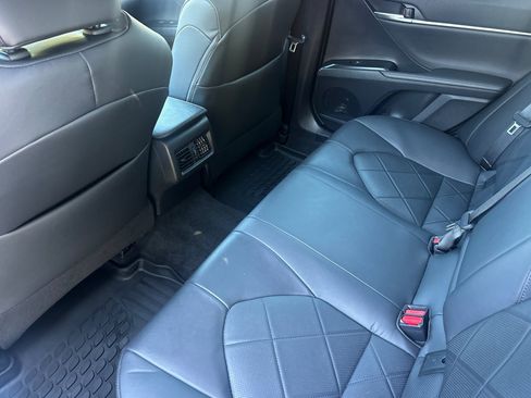 Used 2019 Toyota Camry XLE w/ Driver Assist Package FWD image 15