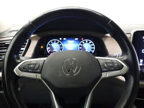 Used 2024 Volkswagen Atlas SEL Premium R-Line AWD/4WD image 17