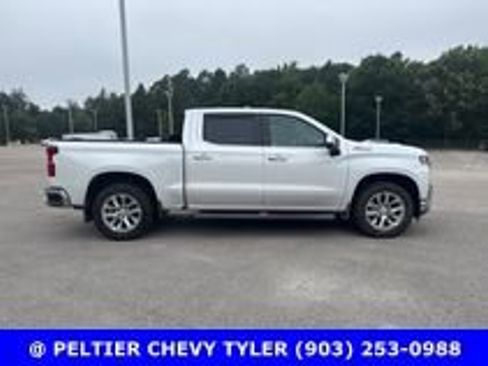 Used 2021 Chevrolet Silverado 1500 LTZ w/ LTZ Premium Package AWD/4WD image 9