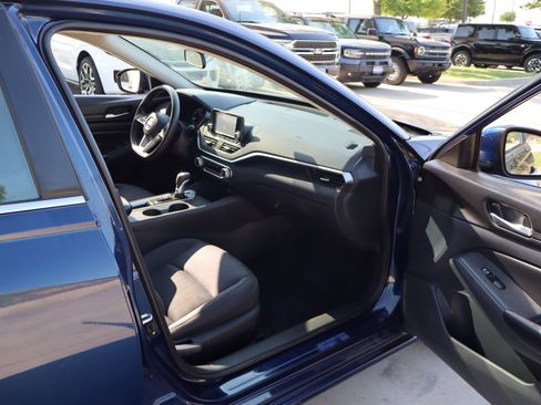 Used 2021 Nissan Altima 2.5 S FWD image 28