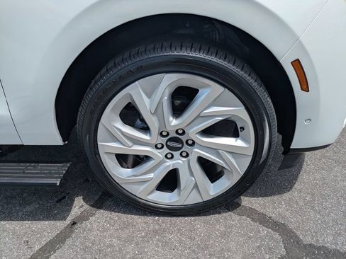 Used 2025 Lincoln Navigator Reserve AWD/4WD image 12