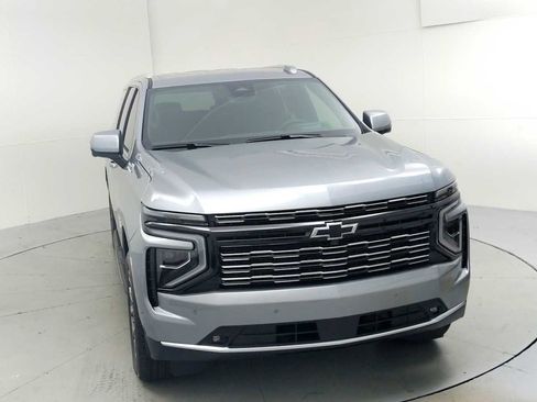 Certified 2026 Chevrolet Suburban High Country RWD image 1
