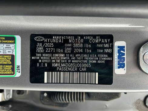 Used 2025 Hyundai Elantra Sport FWD image 36