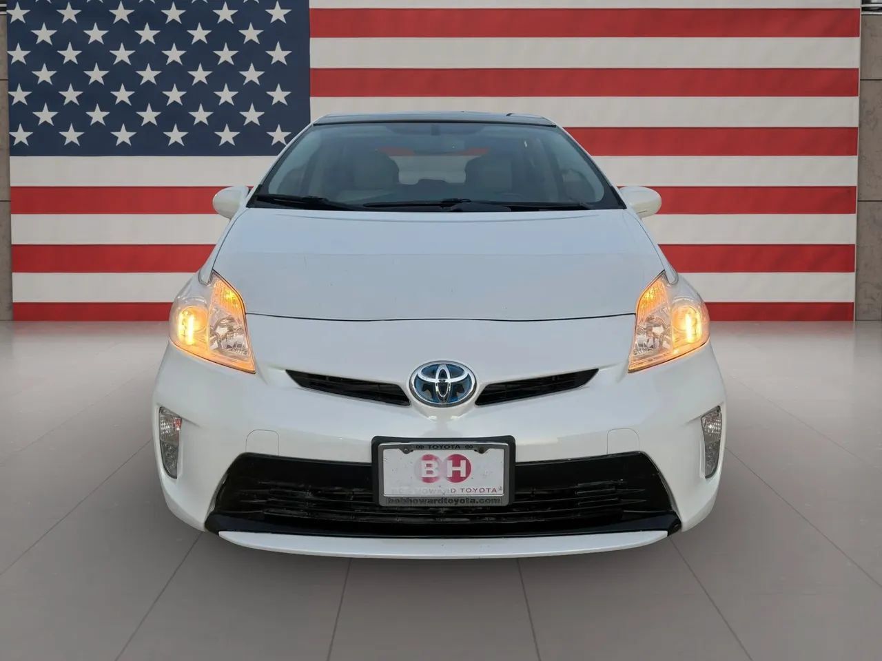 Used 2012 Toyota Prius Four w/ Deluxe Solar Roof Pkg FWD image 2