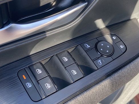 New 2026 Nissan Kicks SV image 15