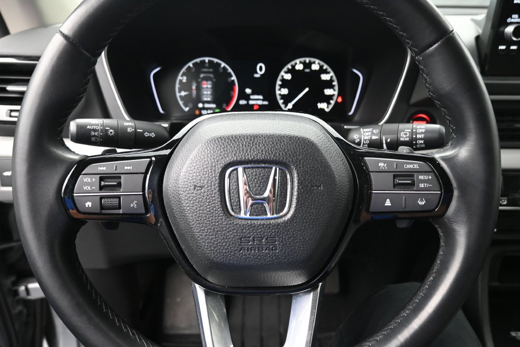 Used 2025 Honda Pilot EX-L image 33