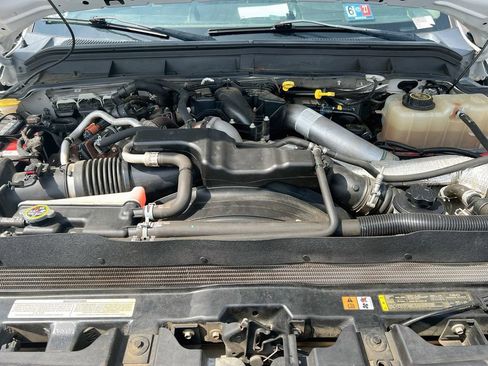 Used 2016 Ford F550 2WD Regular Cab Super Duty image 22