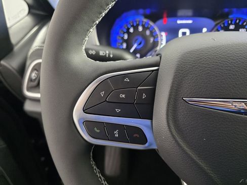 New 2026 Chrysler Pacifica Limited FWD image 20