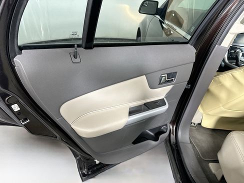 Used 2013 Ford Edge Limited image 26