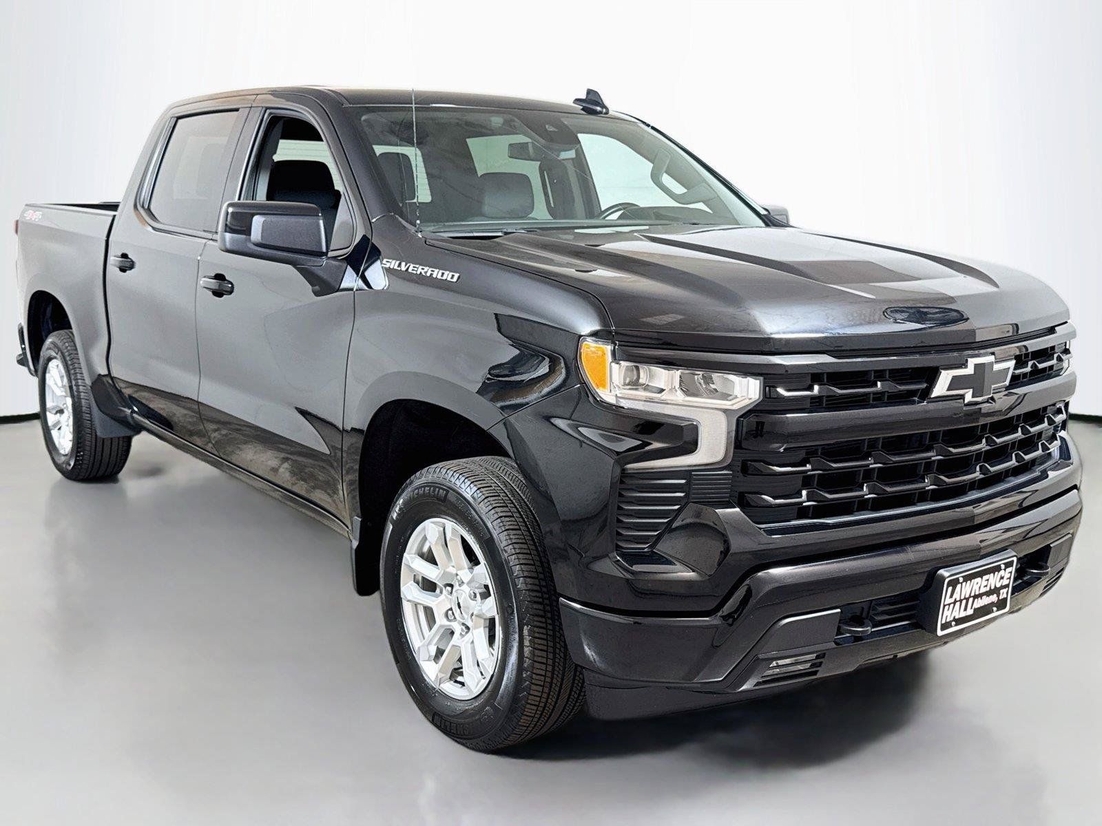 Used 2026 Chevrolet Silverado 1500 RST AWD/4WD image 3