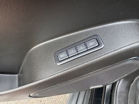 Used 2018 Chevrolet Tahoe LT AWD/4WD image 14