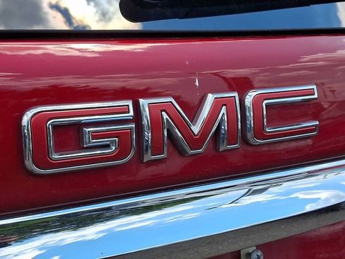 Used 2023 GMC Terrain Denali w/ Denali Premium Package AWD/4WD image 9