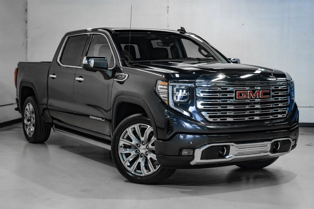 Used 2023 GMC Sierra 1500 Denali w/ Denali Reserve Package AWD/4WD image 9