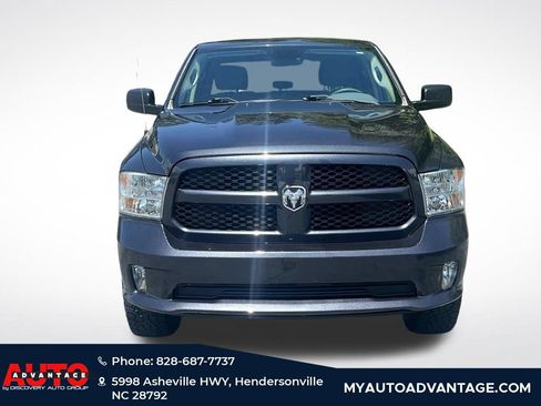 Used 2017 RAM 1500 Express AWD/4WD image 4