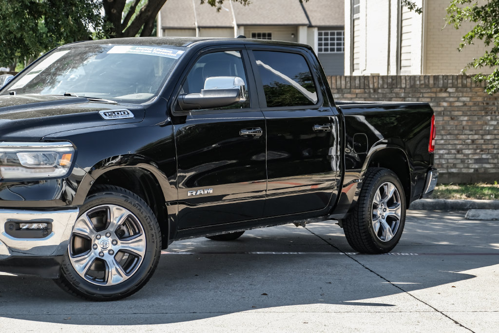 Used 2023 RAM 1500 Laramie AWD/4WD image 13
