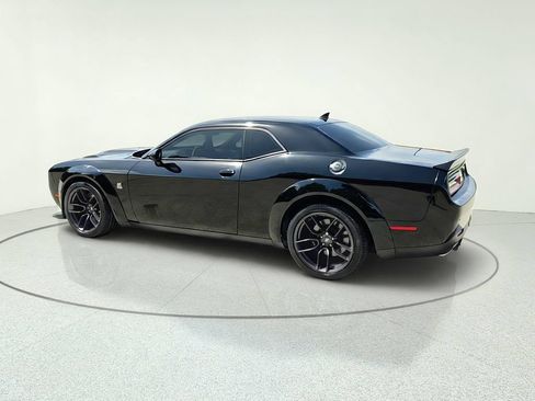 Used 2022 Dodge Challenger R/T Scat Pack RWD image 4