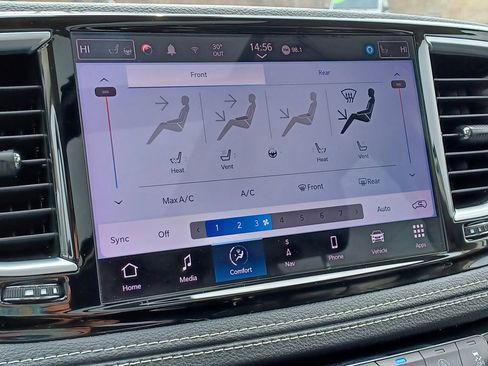 Used 2022 Chrysler Pacifica Limited image 27