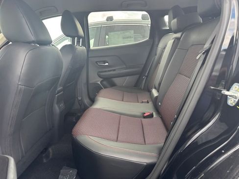 New 2026 Nissan Kicks SR image 10