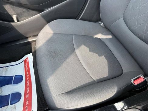 Used 2022 Toyota Corolla LE FWD image 26