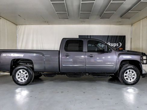 Used 2011 Chevrolet Silverado 3500 LTZ w/ LTZ Plus Package image 4