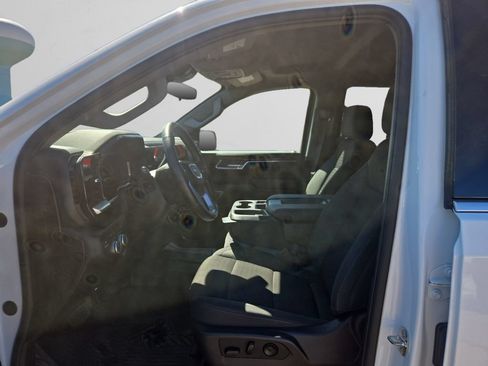 Used 2024 GMC Sierra 1500 SLE w/ Preferred Package AWD/4WD image 10