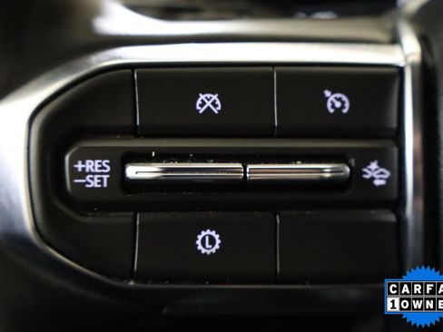 Used 2025 GMC Acadia Elevation image 27