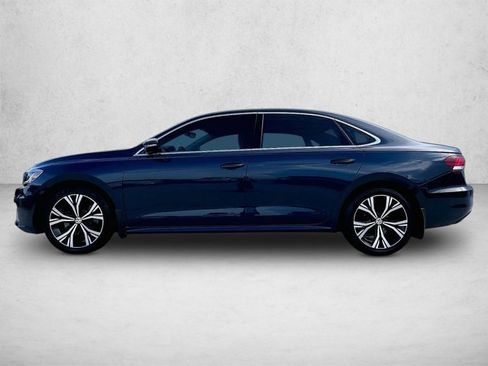 Used 2021 Volkswagen Passat 2.0T SE FWD image 5