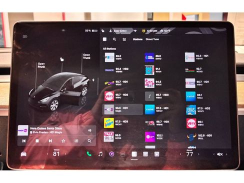 Used 2023 Tesla Model Y Long Range image 30