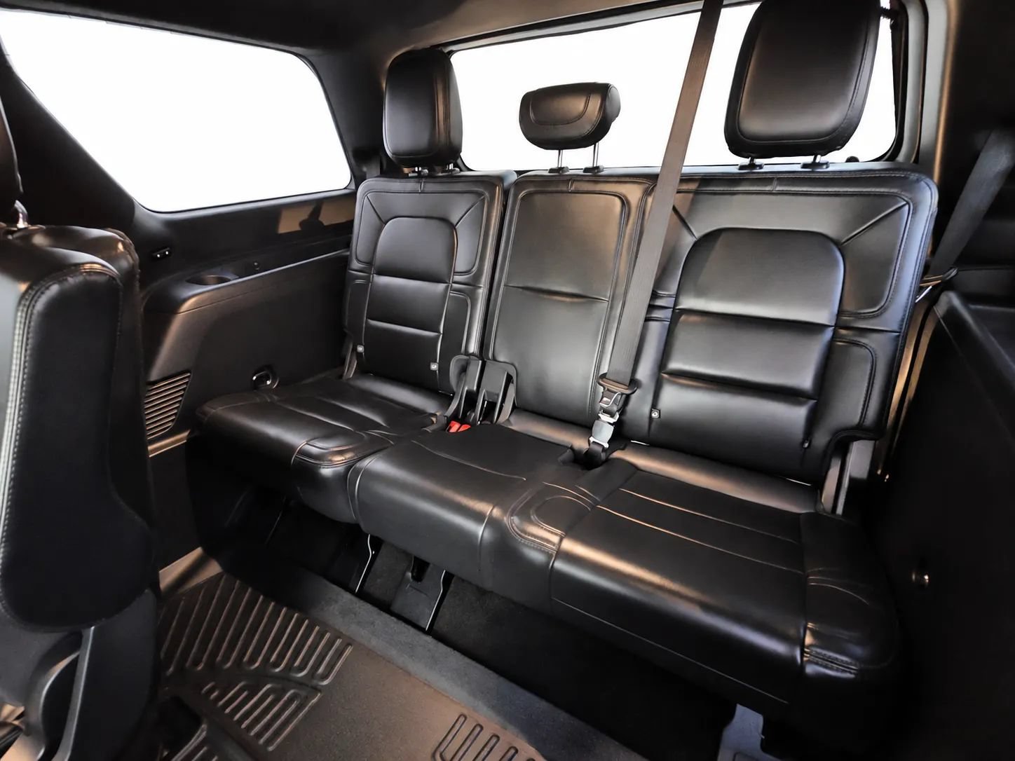 Used 2023 Lincoln Navigator 2WD image 12