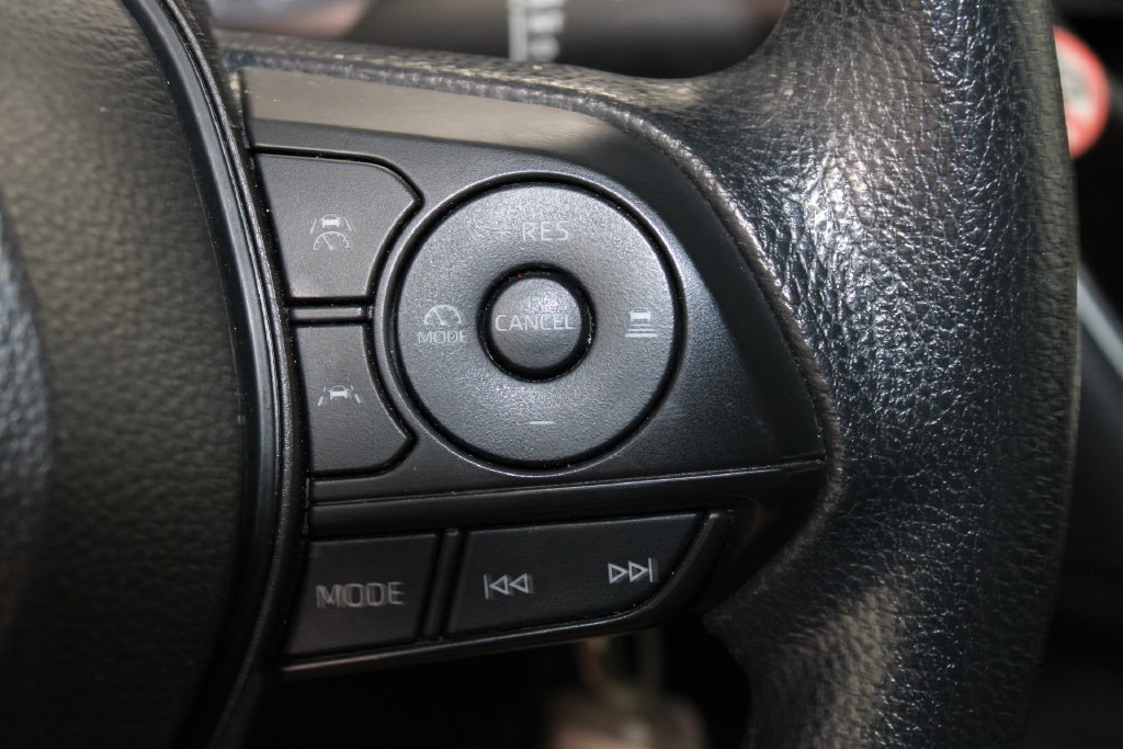 Used 2024 Toyota Corolla LE FWD image 21