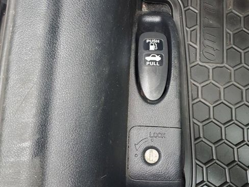 Used 2013 Honda Civic LX image 19