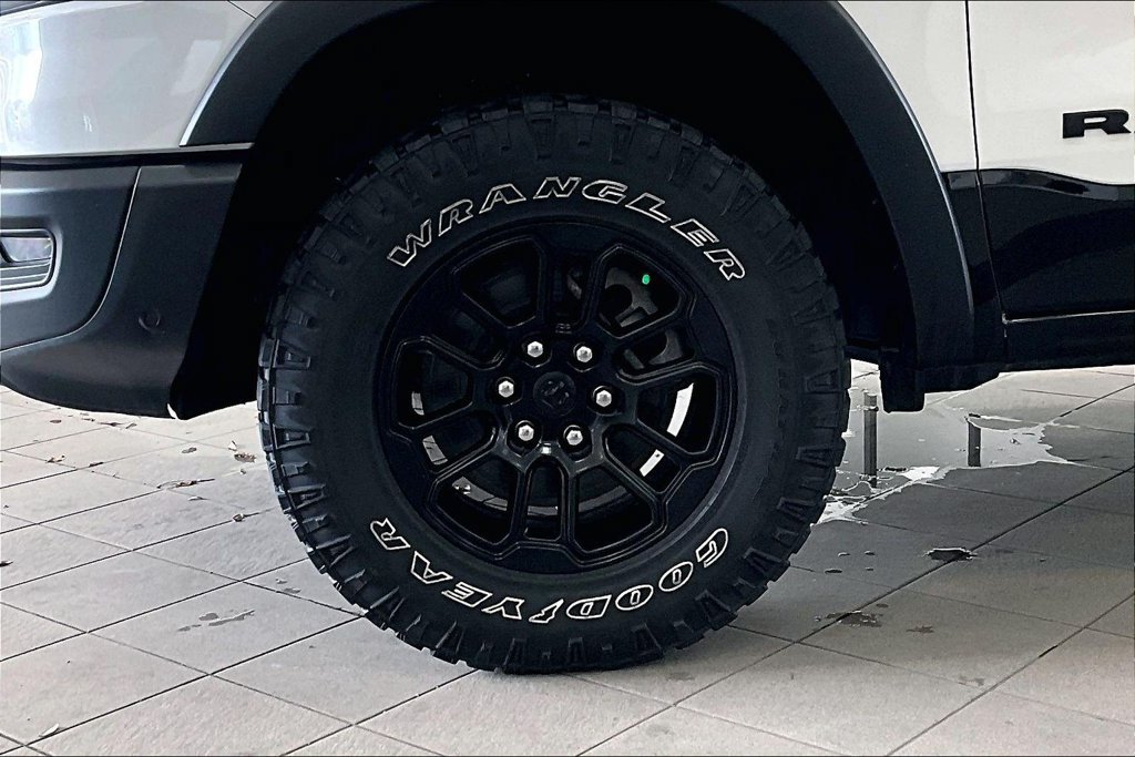 Used 2025 RAM 1500 Rebel AWD/4WD image 30