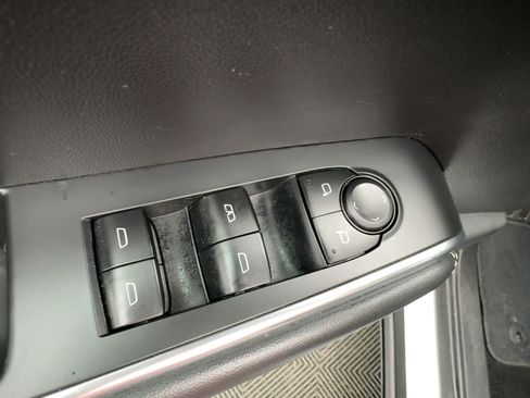 Certified 2025 GMC Acadia Elevation image 13