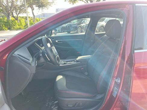Used 2023 Hyundai Sonata SEL Plus w/ Cargo Package FWD image 12