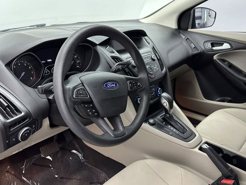 Used 2018 Ford Focus SE image 8