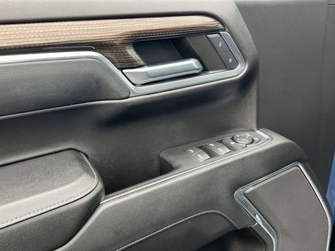 Used 2024 Chevrolet Silverado 1500 RST image 15