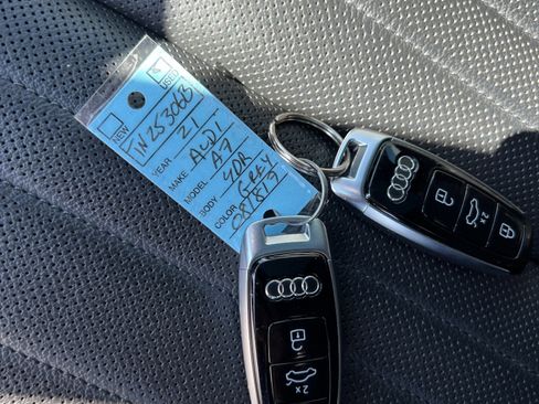Used 2021 Audi A7 e Premium Plus w/ Executive Package AWD/4WD image 38