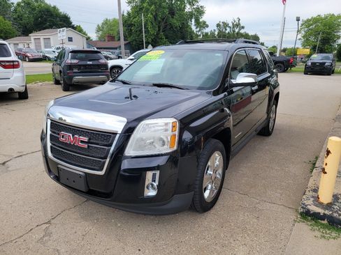 Used 2015 GMC Terrain SLE AWD/4WD image 1