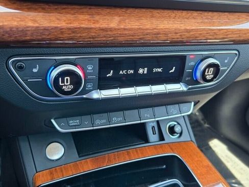 Used 2023 Audi Q5 2.0T Premium w/ Convenience Package AWD/4WD image 14