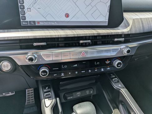 Certified 2024 Kia Telluride SX FWD image 26