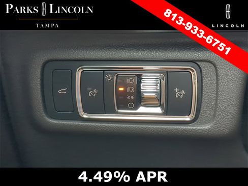 Certified 2022 Lincoln Corsair Standard w/ Equipment Group 101A image 25