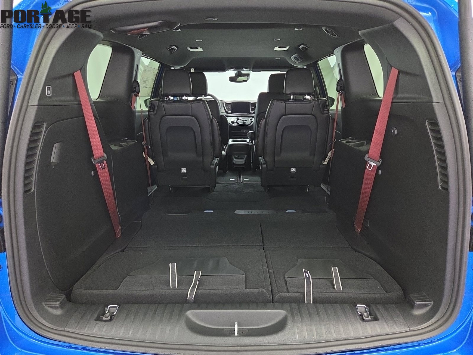 New 2027 Chrysler Pacifica Select AWD/4WD image 34