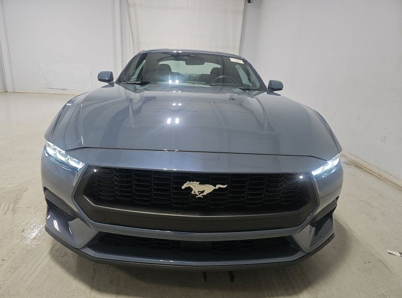 Used 2024 Ford Mustang Coupe RWD image 6