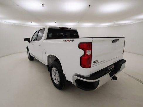Used 2021 Chevrolet Silverado 1500 LT image 25