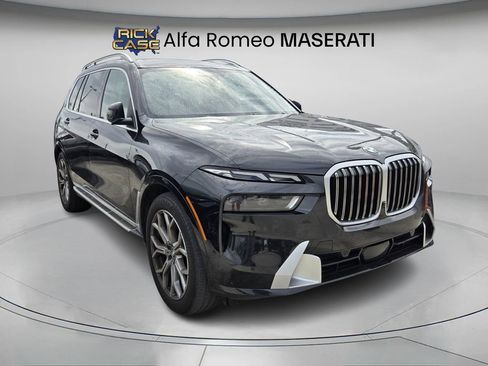 Used 2025 BMW X7 xDrive40i image 4