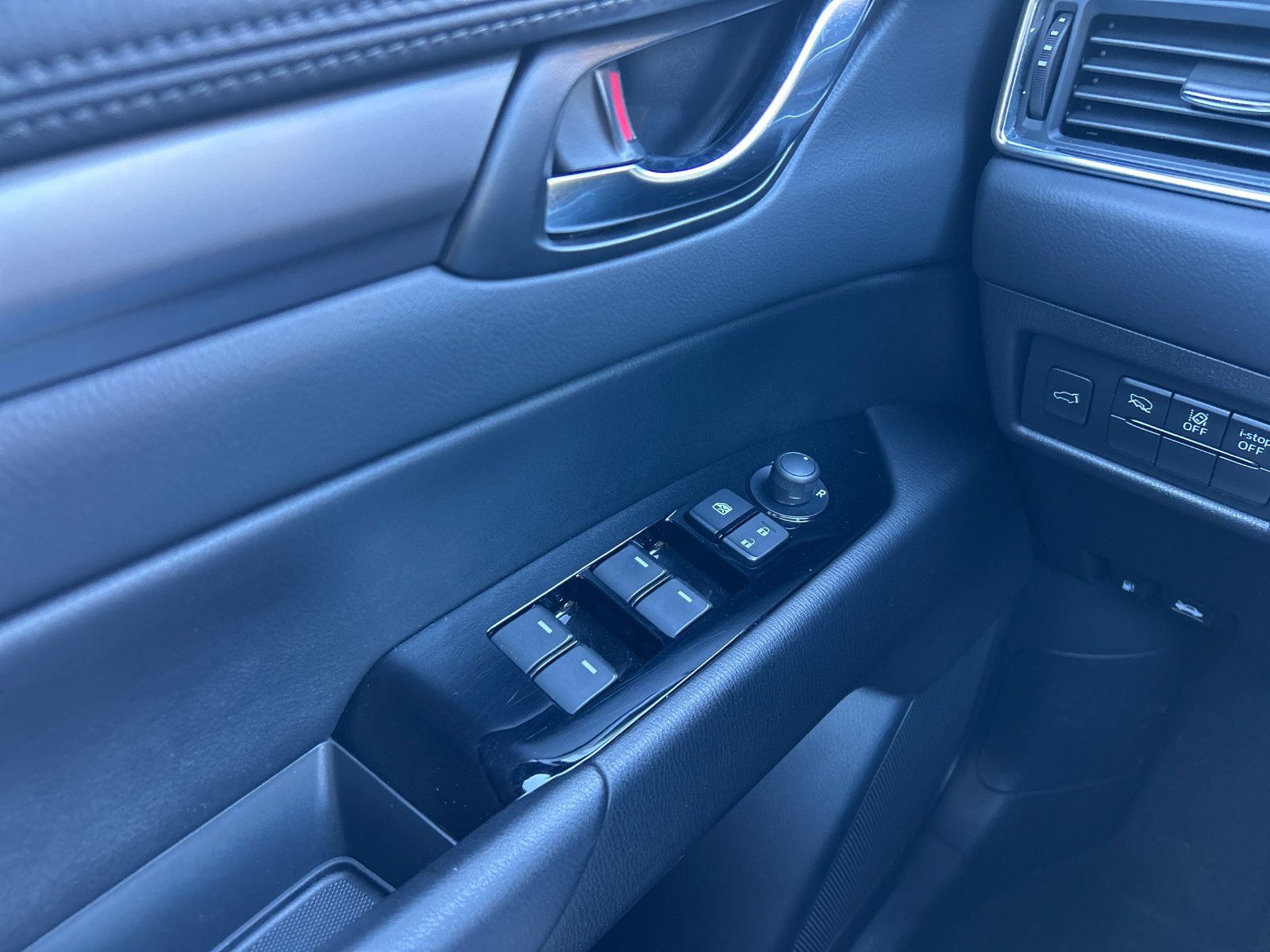 Used 2025 MAZDA CX-5 AWD 2.5 S w/ Preferred Package image 10