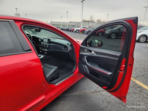 Used 2022 Kia Stinger GT2 image 36