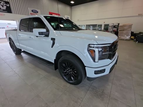 Used 2025 Ford F150 Lariat w/ Equipment Group 502A High AWD/4WD image 6