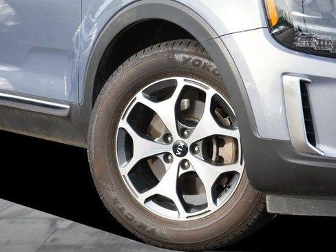 Used 2020 Kia Telluride EX w/ Towing Package AWD/4WD image 3